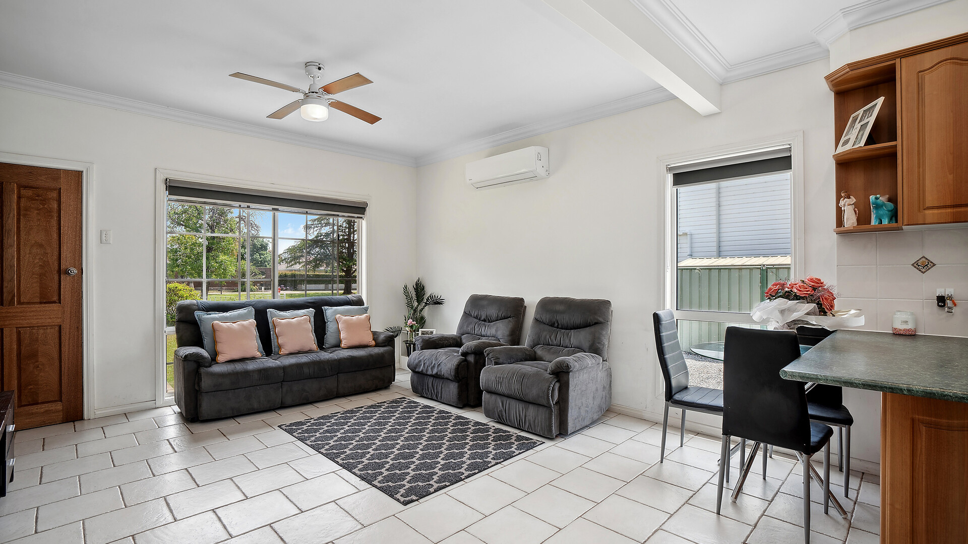 28 Melaleuca Avenue, Leeton NSW 2705 - photo 5