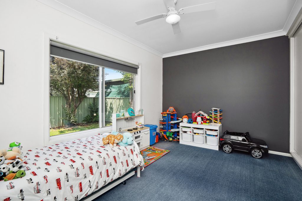 28 Melaleuca Avenue, Leeton NSW 2705 - photo 9