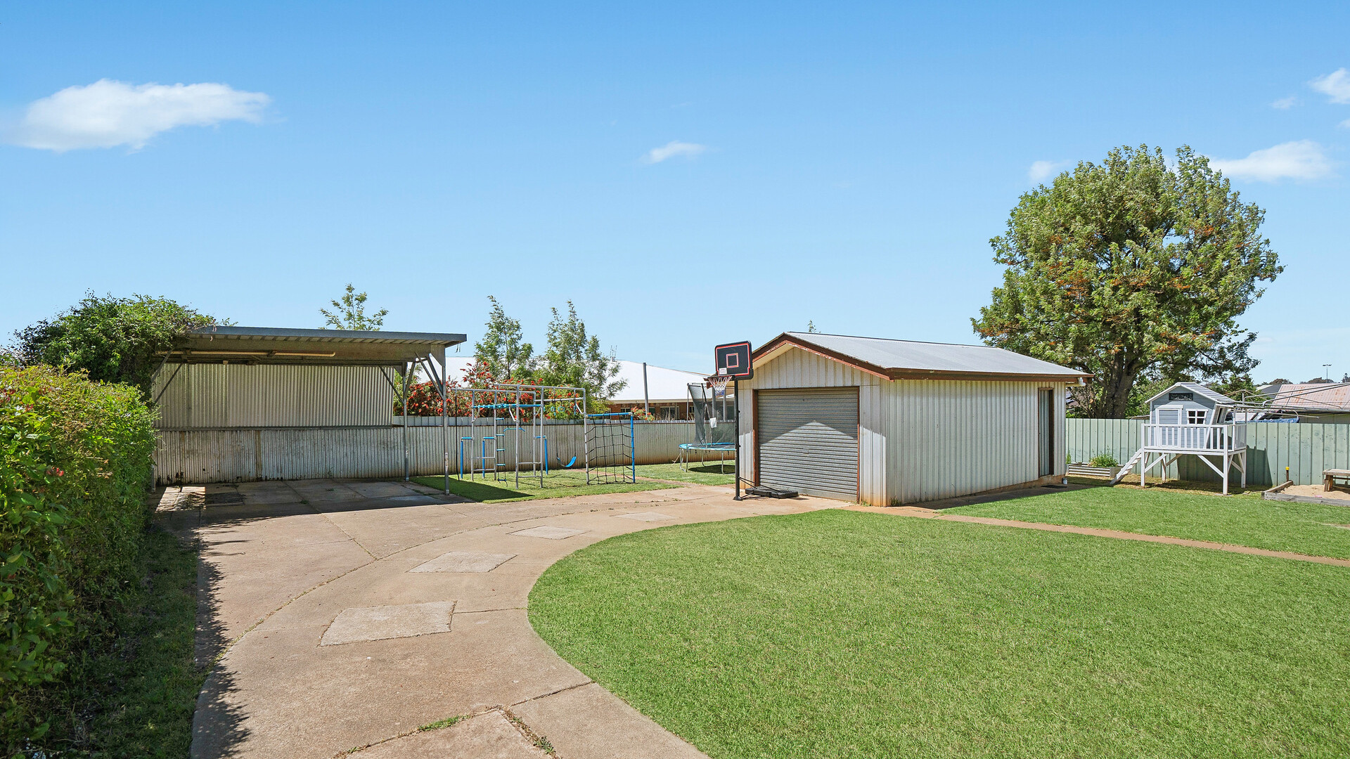 29 Redmond Street, Temora NSW 2666 - photo 16