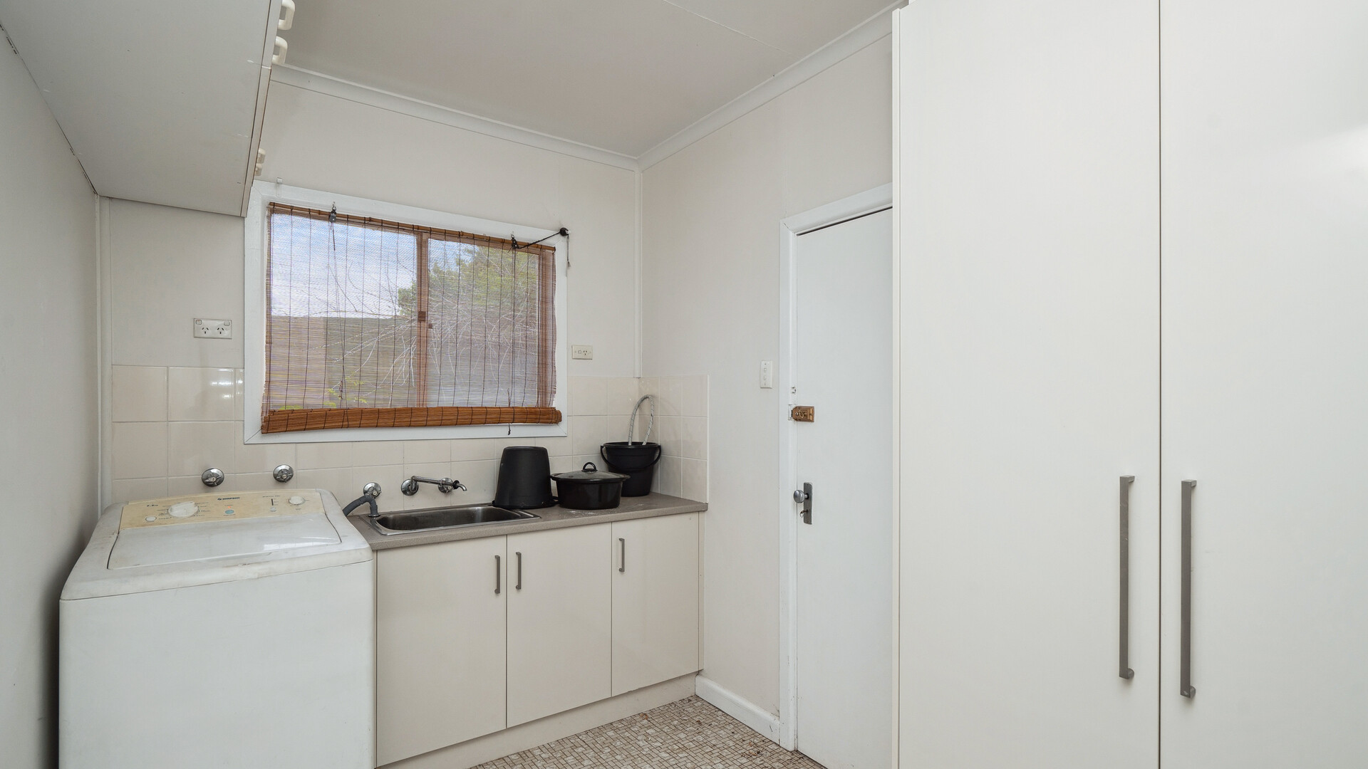 Sold - 33 Victoria Avenue - New Property in Narrandera - Real Estate by Leisa Williams