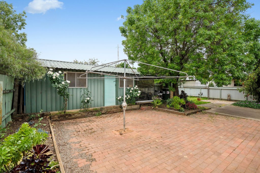 Sold - 33 Victoria Avenue - New Property in Narrandera - Real Estate by Leisa Williams