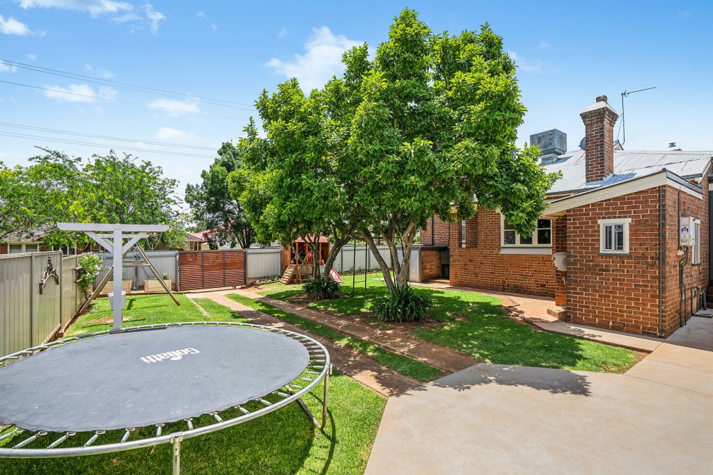 122 Asquith Street, Temora NSW 2666 - photo 20