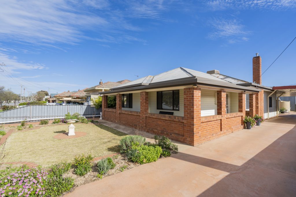 123 Polaris Street, Temora NSW 2666 - photo 20