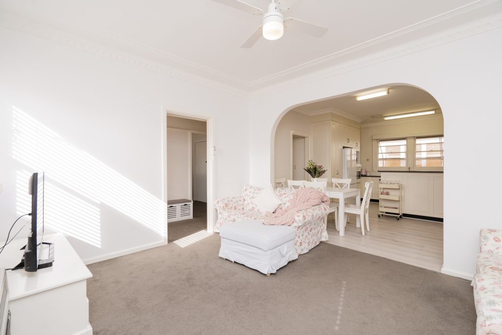 123 Polaris Street, Temora NSW 2666 - photo 4