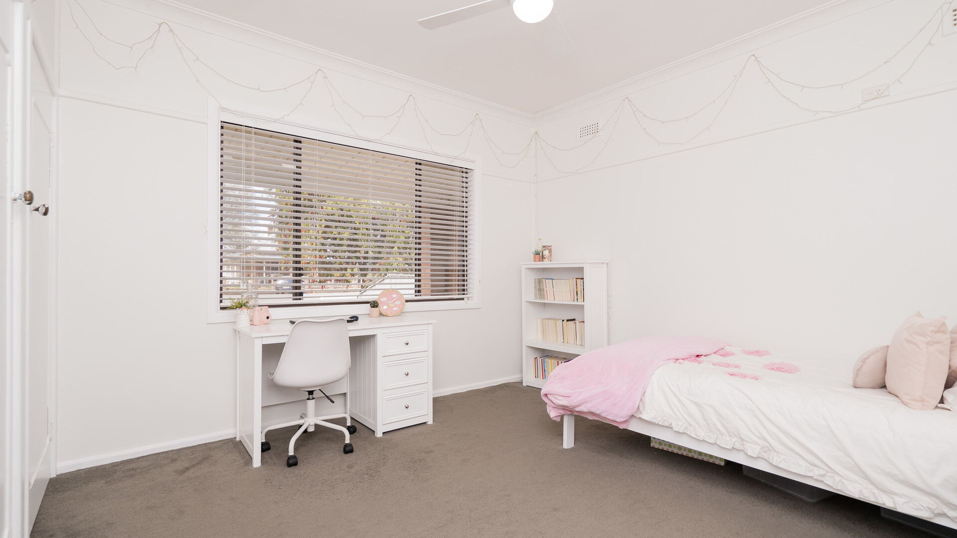 123 Polaris Street, Temora NSW 2666 - photo 10