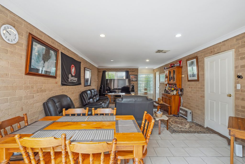2/183 Palm Avenue, Leeton NSW 2705 - photo 5