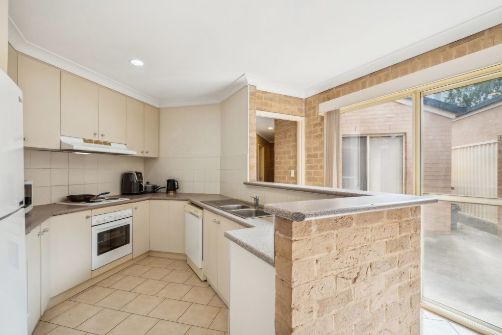 2/183 Palm Avenue, Leeton NSW 2705 - photo 6