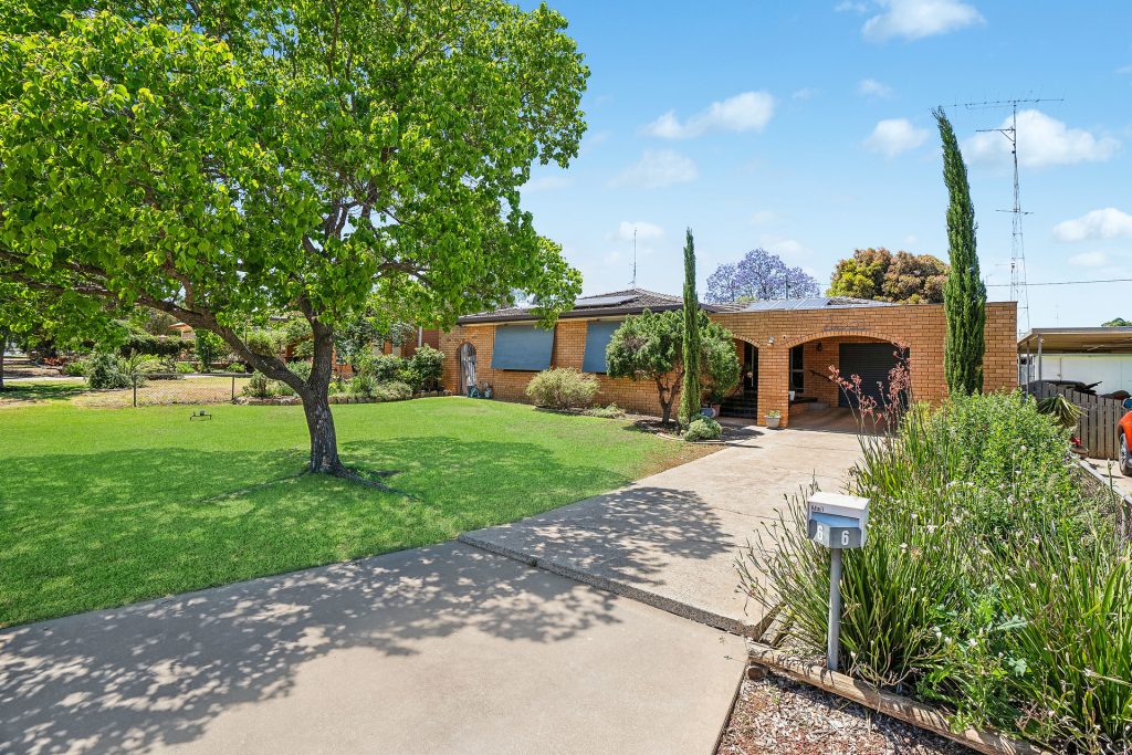 6 Cherry Ave, Leeton NSW 2705 - photo 2