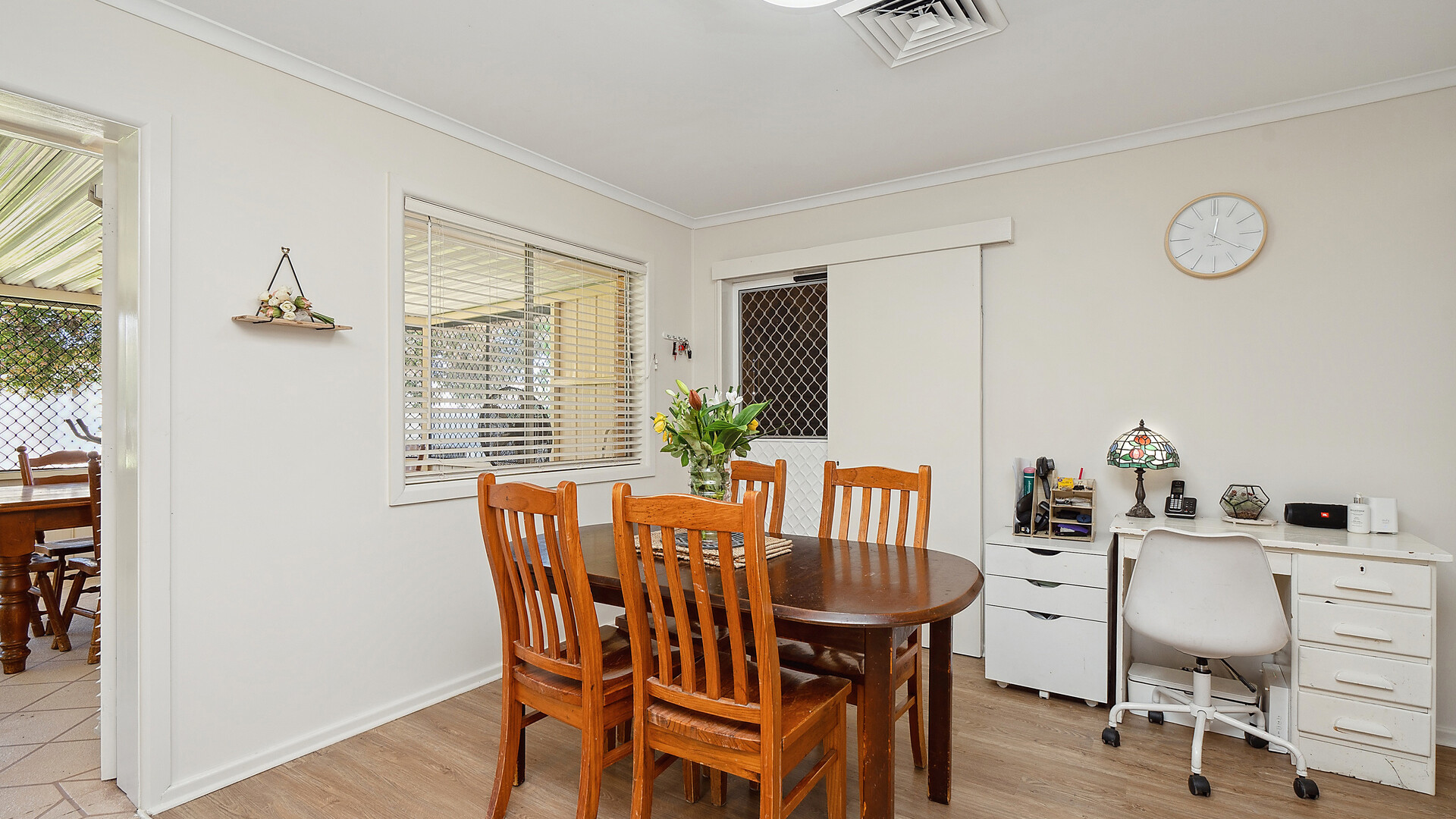 6 Cherry Ave, Leeton NSW 2705 - photo 11