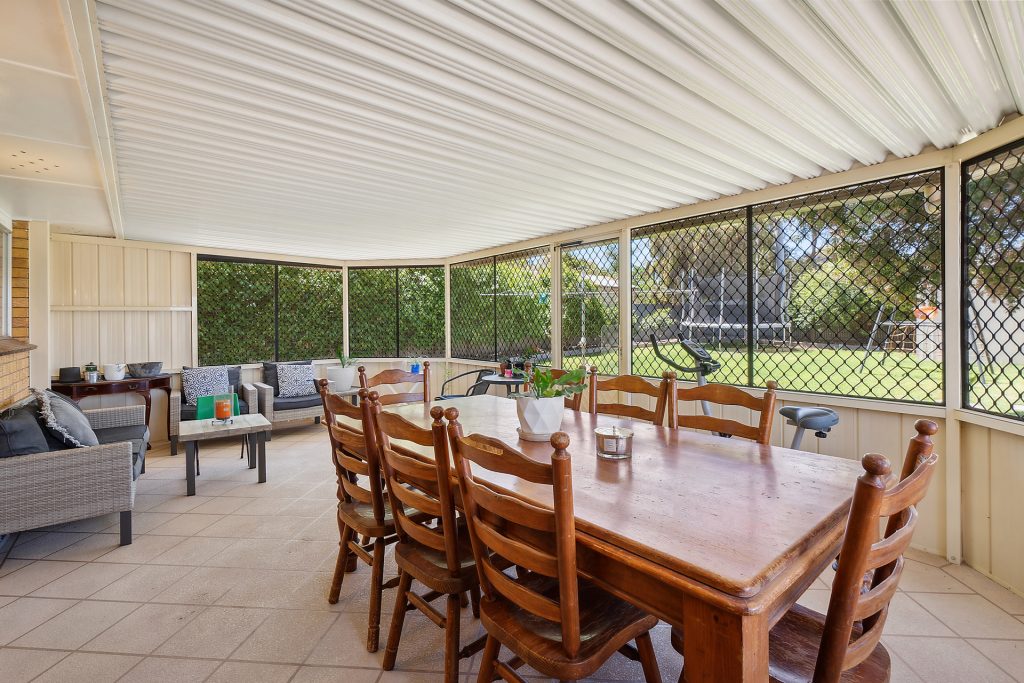 6 Cherry Ave, Leeton NSW 2705 - photo 16