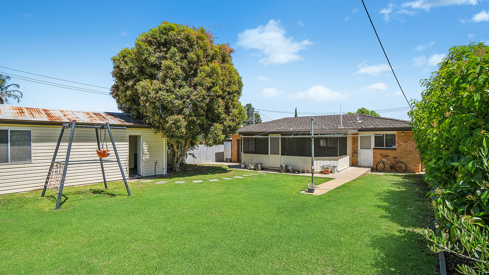 6 Cherry Ave, Leeton NSW 2705 - photo 20