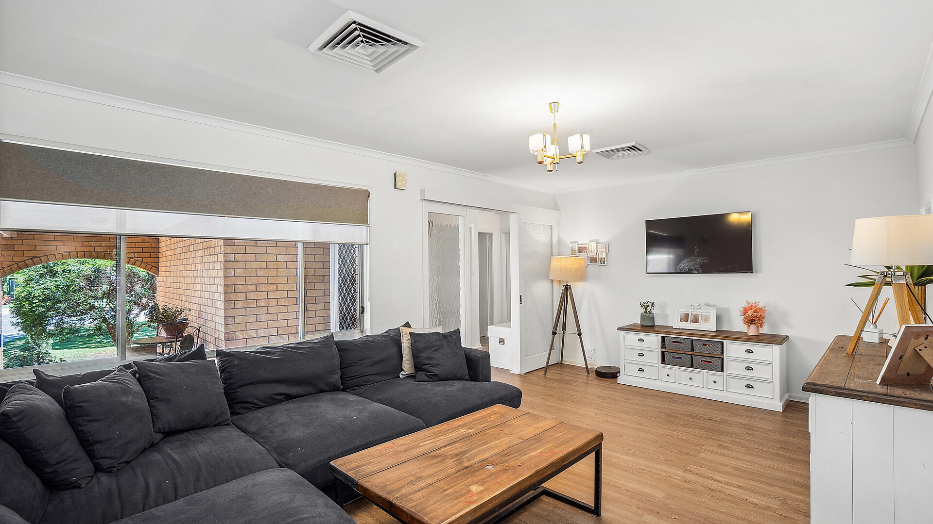 6 Cherry Ave, Leeton NSW 2705 - photo 4