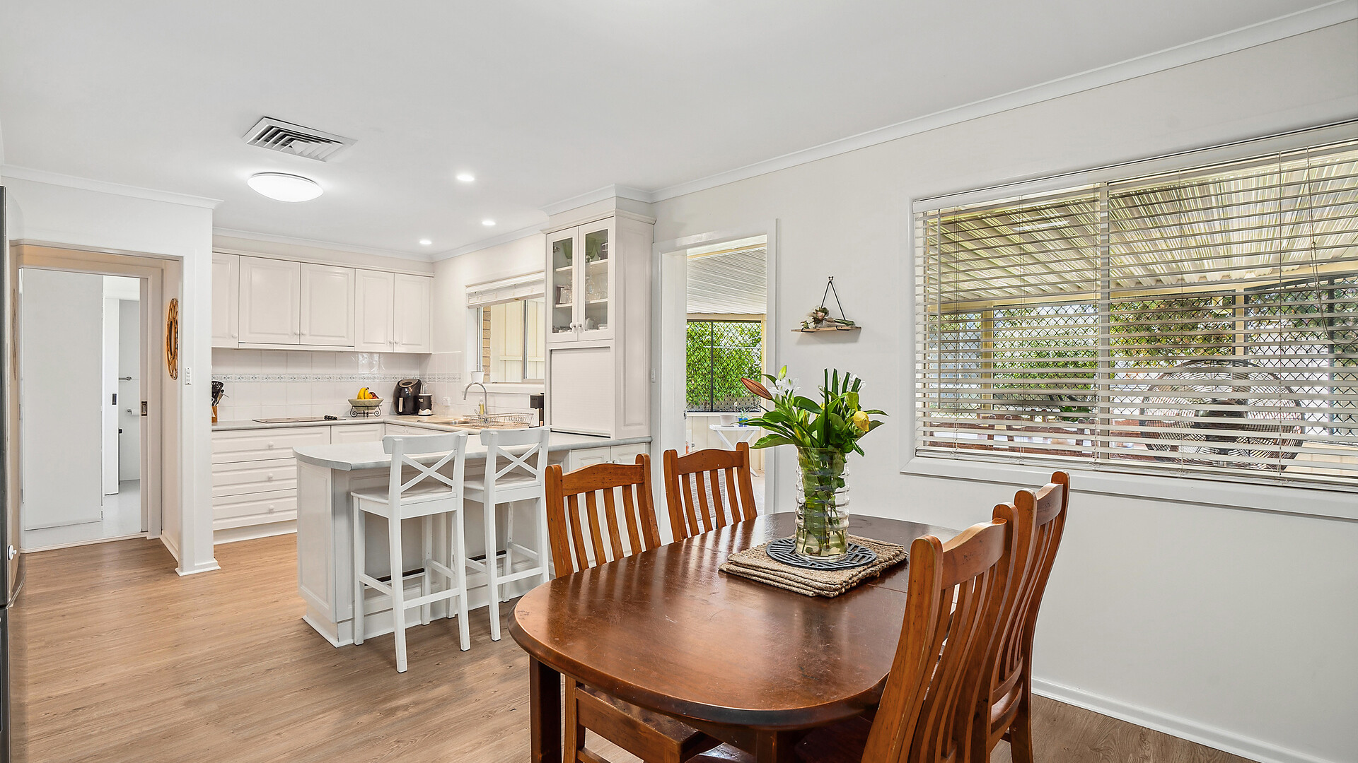6 Cherry Ave, Leeton NSW 2705 - photo 7