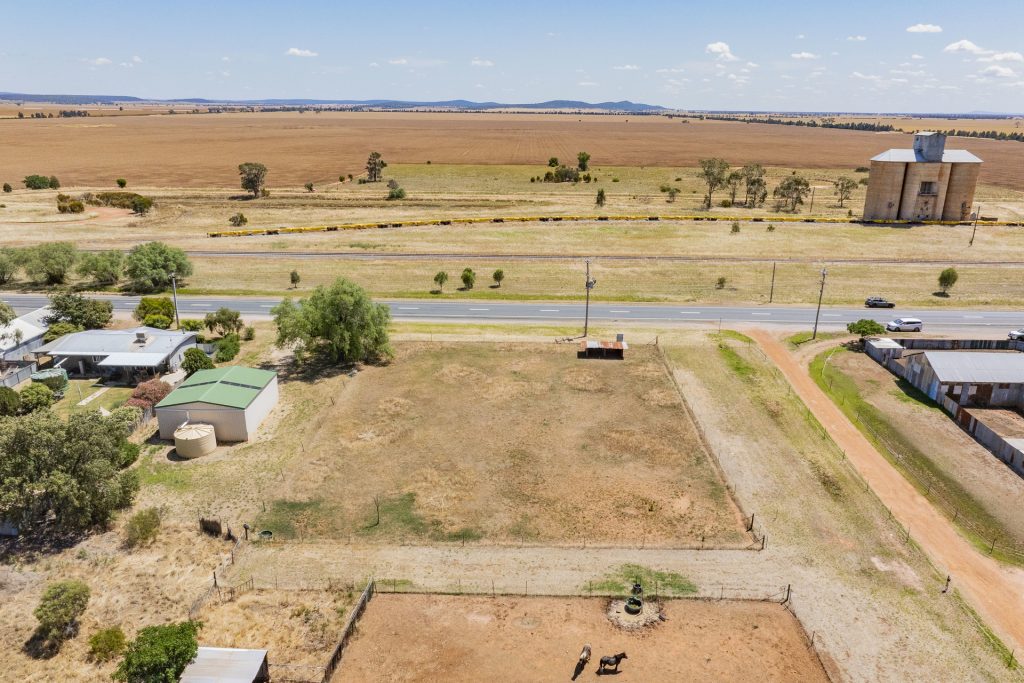 21 Francis Street, Binya NSW 2665 - photo 2