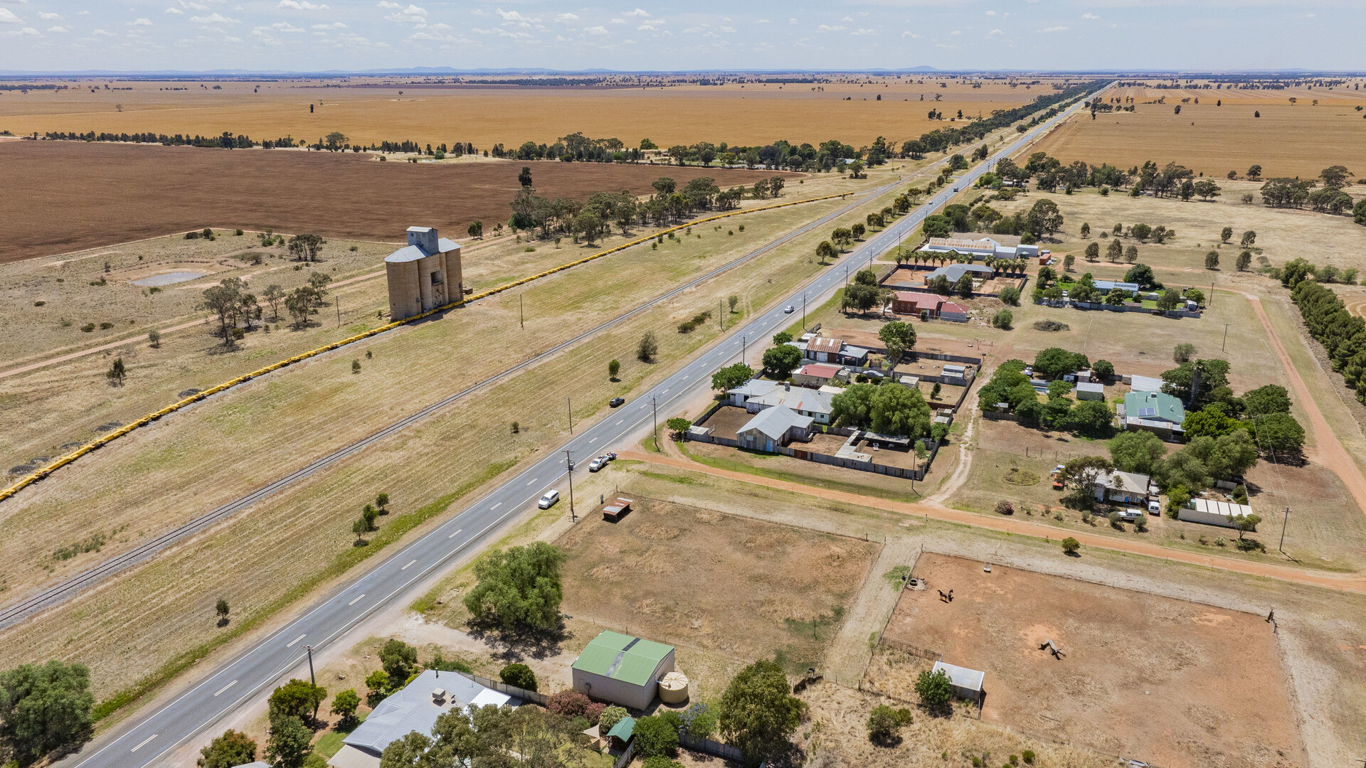 21 Francis Street, Binya NSW 2665 - photo 11