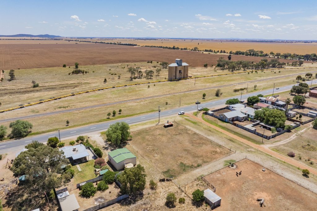 21 Francis Street, Binya NSW 2665 - photo 12