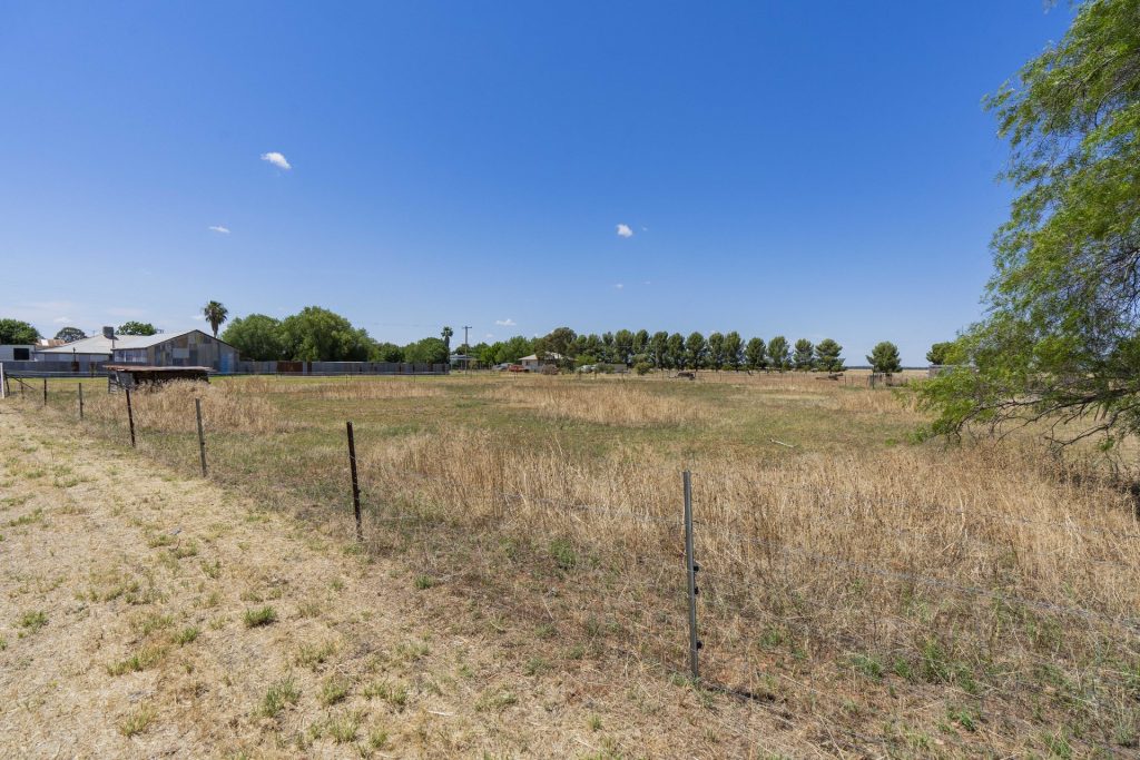 21 Francis Street, Binya NSW 2665 - photo 5
