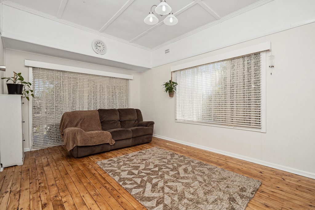 12 Mallee Street, Leeton NSW 2705 - photo 7
