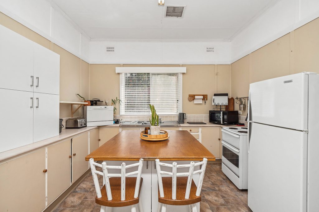 12 Mallee Street, Leeton NSW 2705 - photo 8