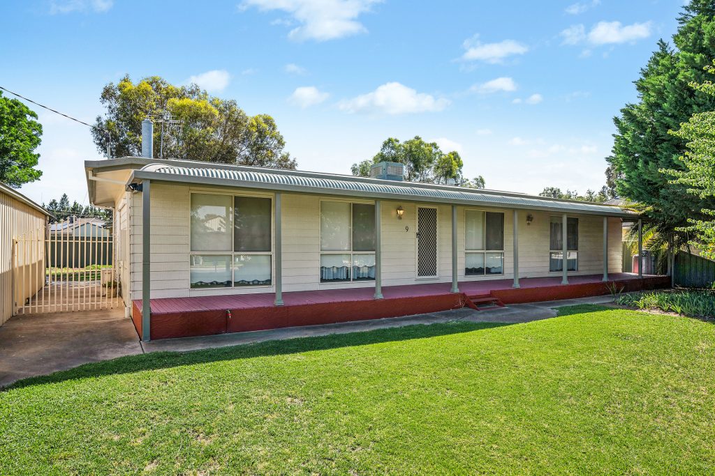 9 Barwidgee Boulevard, Darlington Point NSW 2706 - photo 2