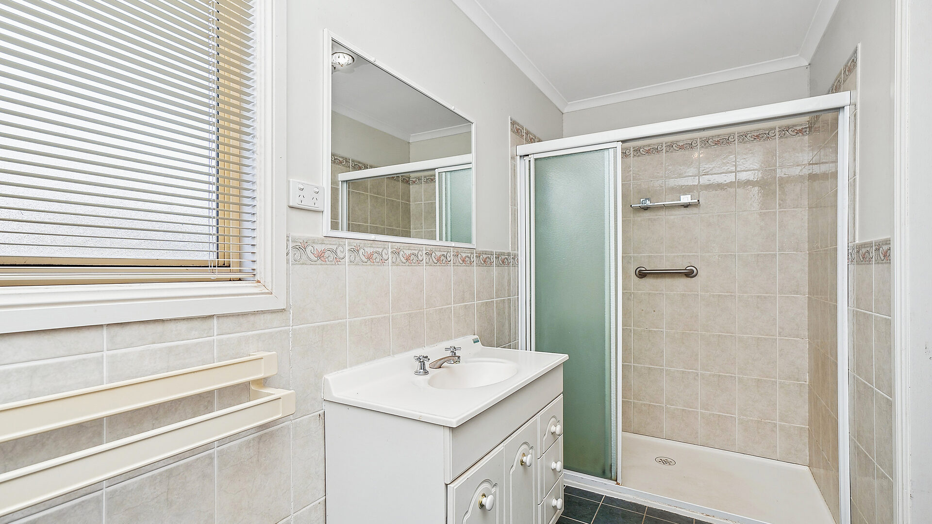9 Barwidgee Boulevard, Darlington Point NSW 2706 - photo 11