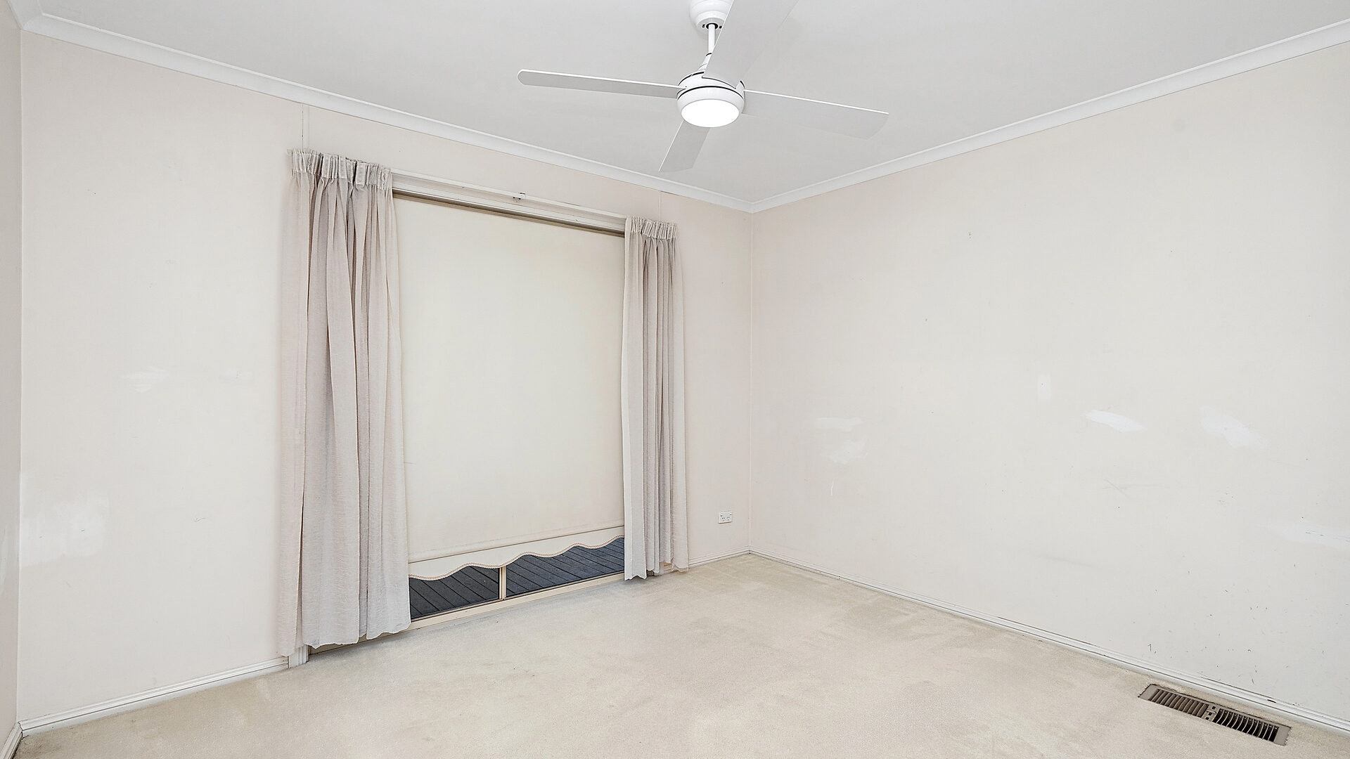 9 Barwidgee Boulevard, Darlington Point NSW 2706 - photo 12