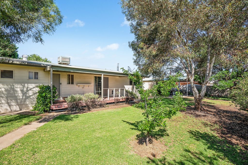 9 Barwidgee Boulevard, Darlington Point NSW 2706 - photo 16