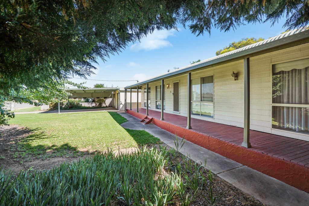 9 Barwidgee Boulevard, Darlington Point NSW 2706 - photo 3