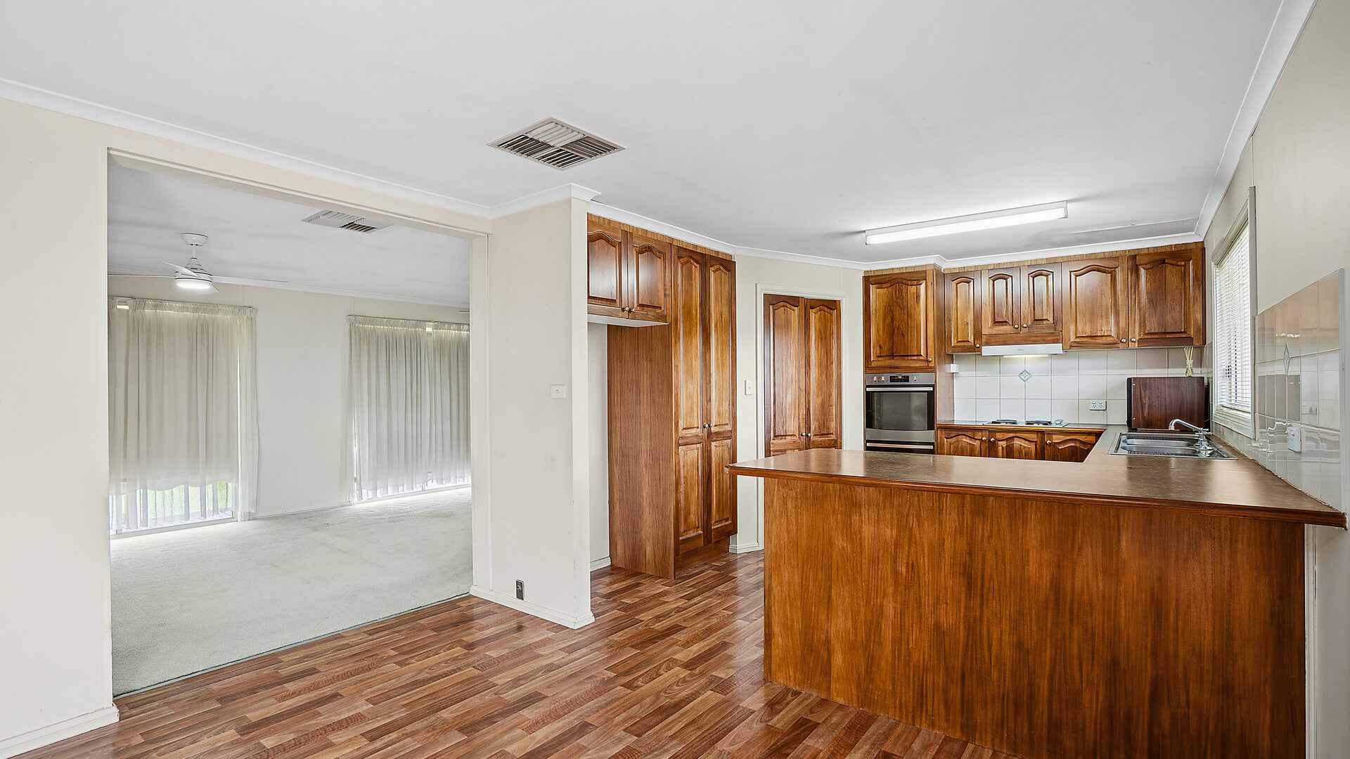 9 Barwidgee Boulevard, Darlington Point NSW 2706 - photo 4