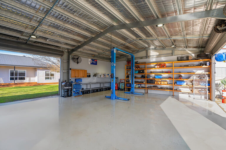 180 Baker Street, Temora NSW 2666 - photo 3