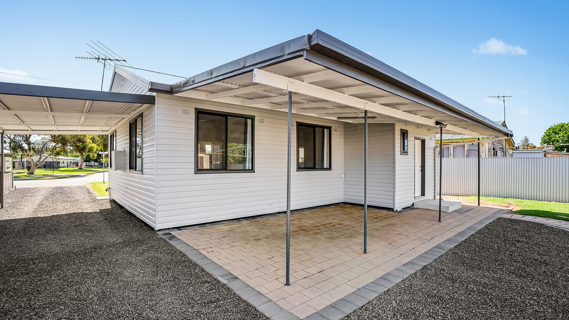 11 Corbett Street, Darlington Point NSW 2706 - photo 11