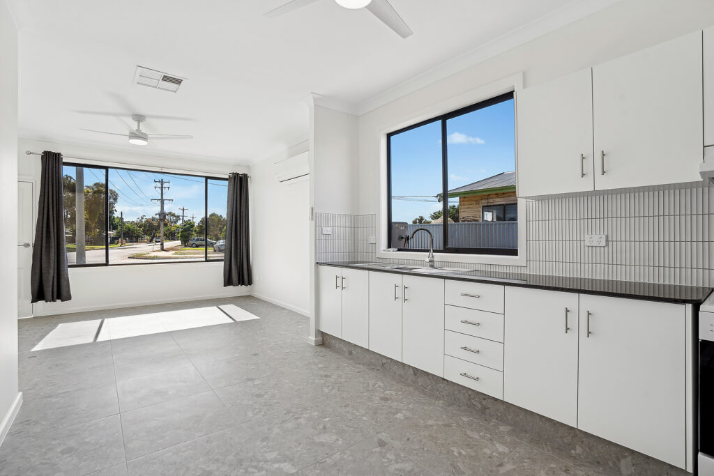 11 Corbett Street, Darlington Point NSW 2706 - photo 4