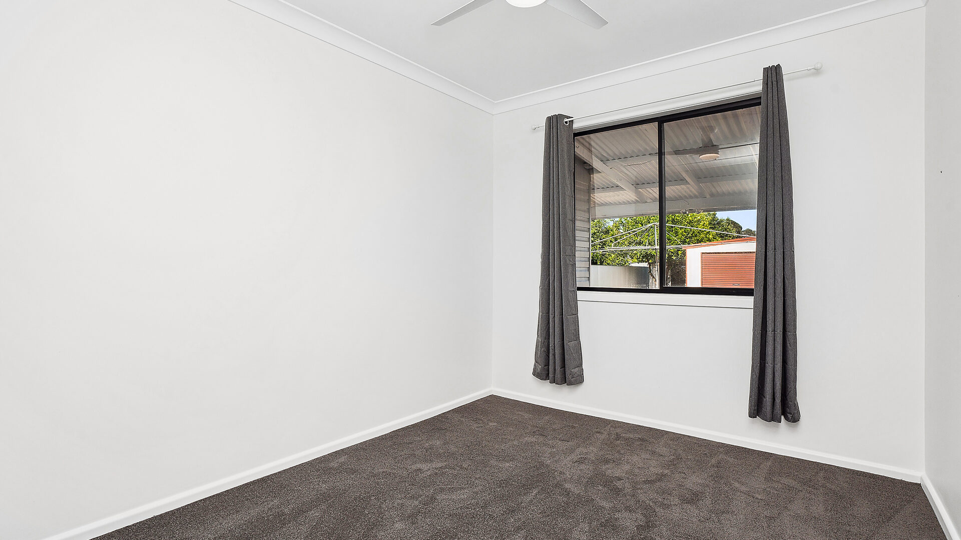 11 Corbett Street, Darlington Point NSW 2706 - photo 9