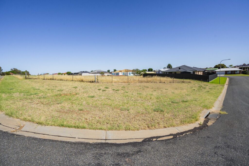 Sold - 63 Boundary Road - New Property in Narrandera - Real Estate by Sophie Litchfield