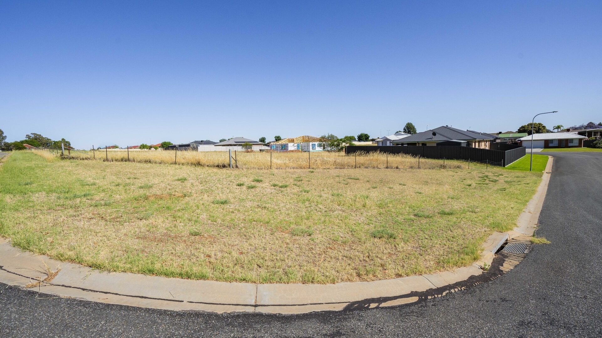 Sold - 63 Boundary Road - New Property in Narrandera - Real Estate by Sophie Litchfield