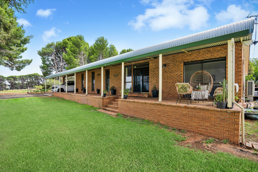 Sold - 162 Paynters Siding Road - New Property in Narrandera - Real Estate by Leisa Williams