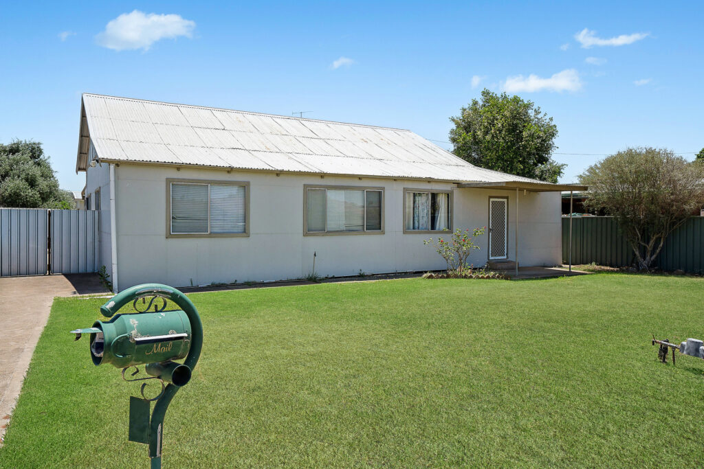 Sold - 4 Teatree Avenue - New Property in Leeton - Real Estate by Craig Tyrrell