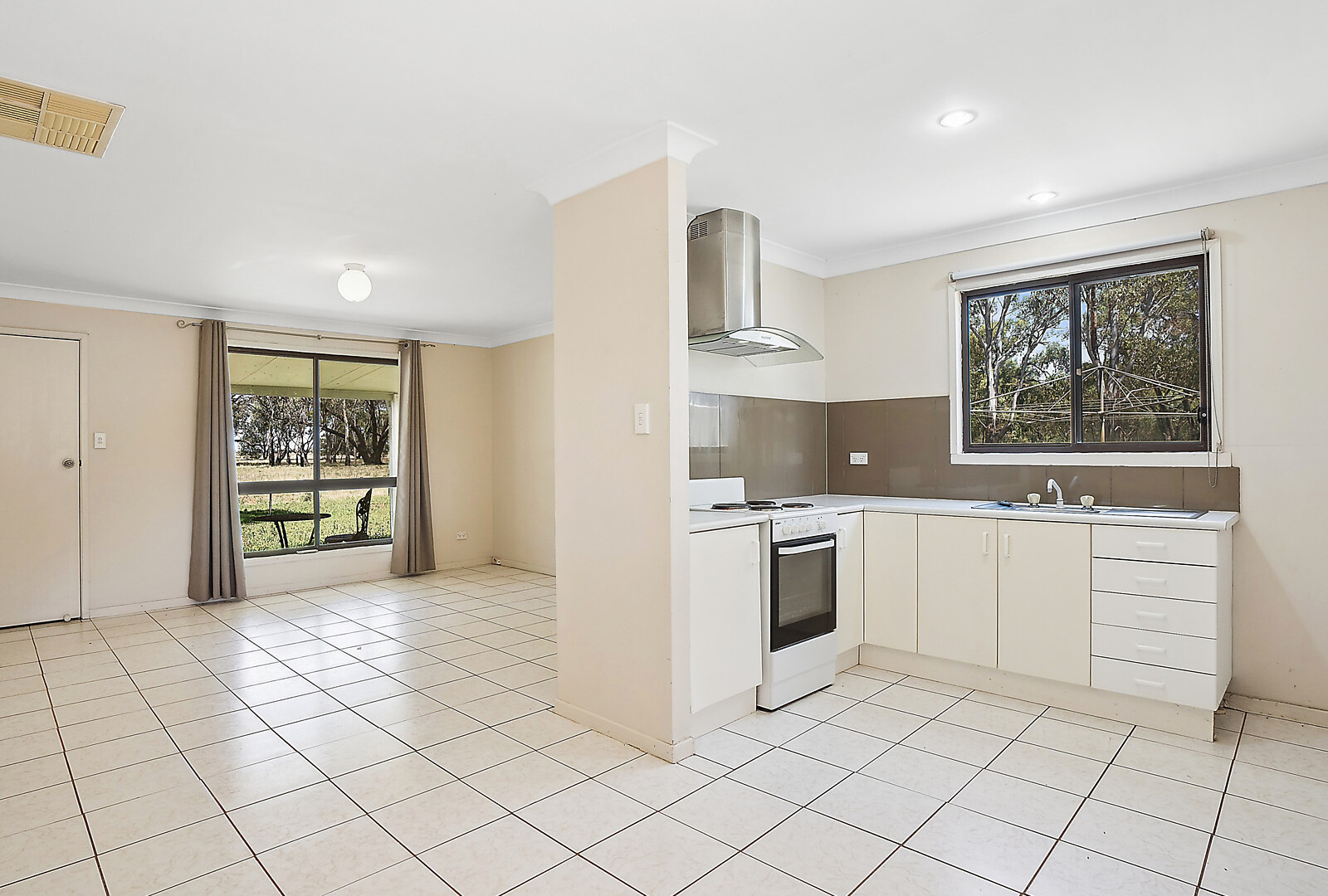 Sold - 15124 Sturt Highway - New Property in Darlington Point - Real Estate by Sophie Litchfield