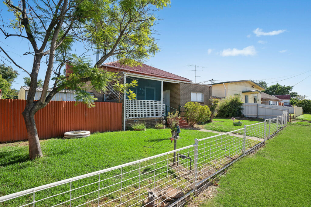 Sold - 71 Ferrier Street - New Property in Narrandera - Real Estate by Leisa Williams