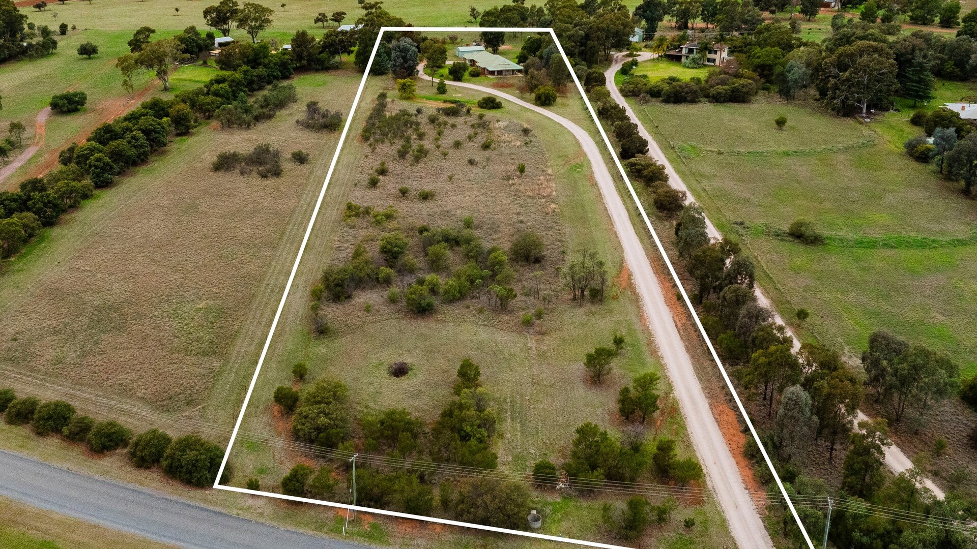 102 Tabain Road, Leeton NSW 2705 - photo 2