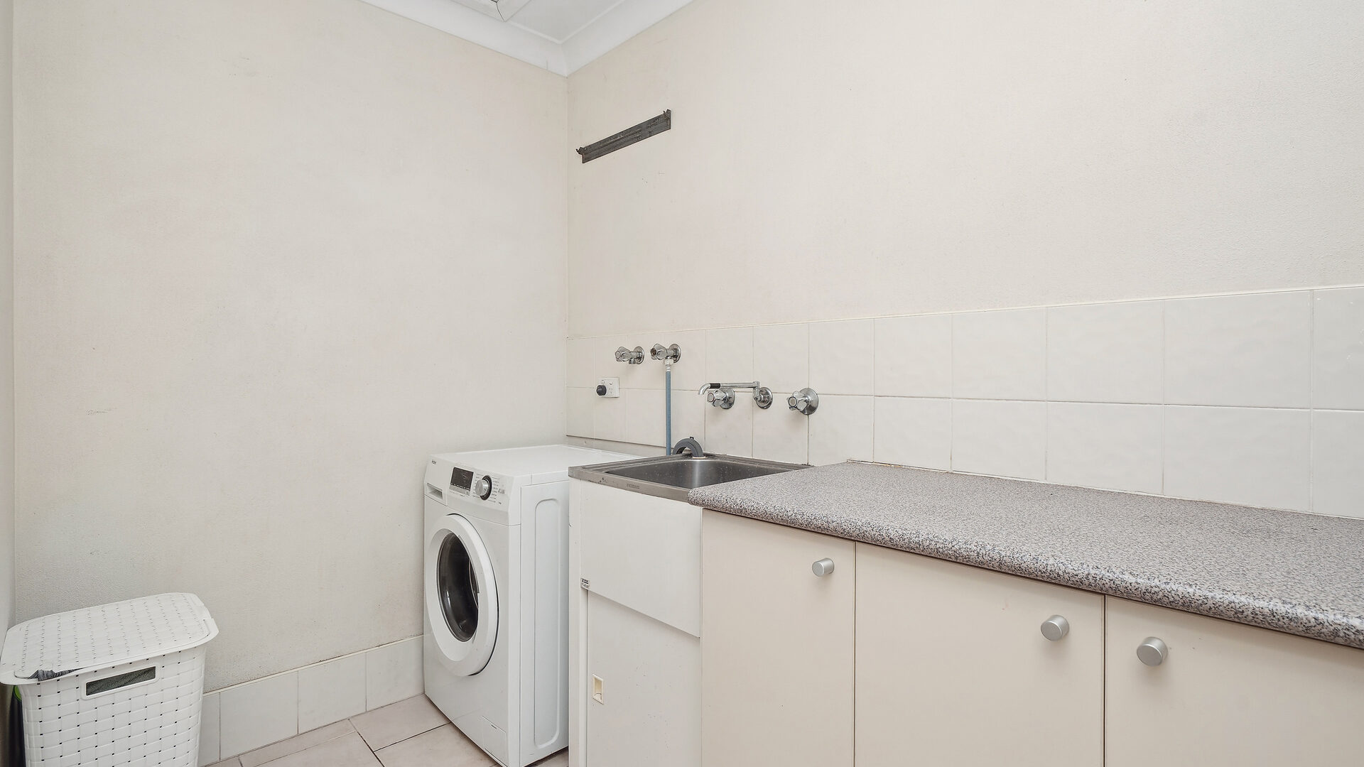 Sold - 1/183 Palm Avenue - New Property in Leeton - Real Estate by Julie Valenzisi