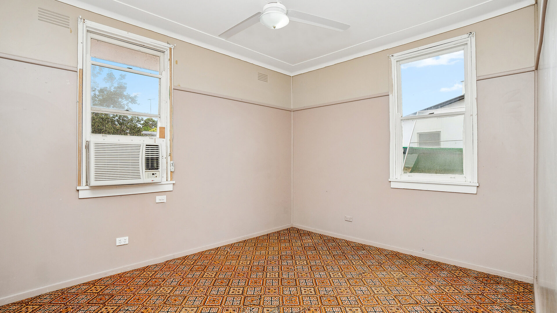 24 Larmer Street, Narrandera NSW 2700 - photo 7