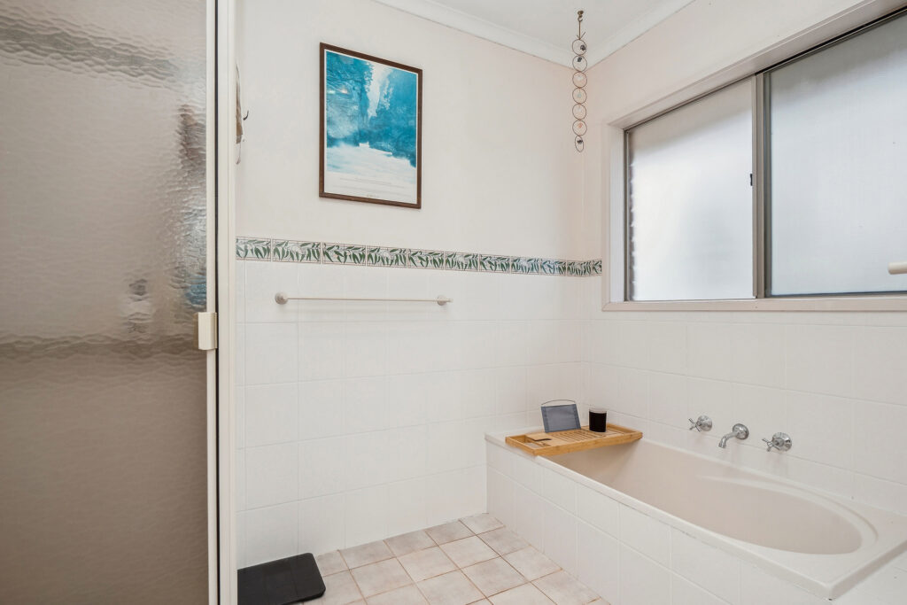 Sold - 9 Hillview Place - New Property in Leeton - Real Estate by Julie Valenzisi