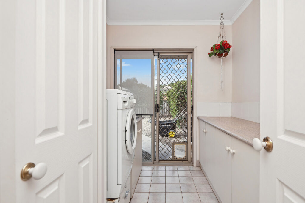 Sold - 9 Hillview Place - New Property in Leeton - Real Estate by Julie Valenzisi