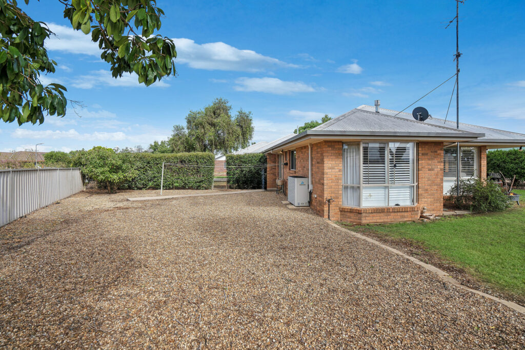 Sold - 9 Hillview Place - New Property in Leeton - Real Estate by Julie Valenzisi