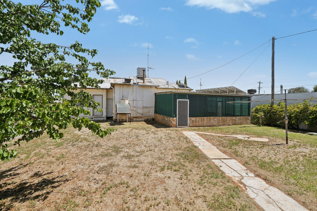 Sold - 3 Macquarie Street - New Property in Leeton - Real Estate by Julie Valenzisi