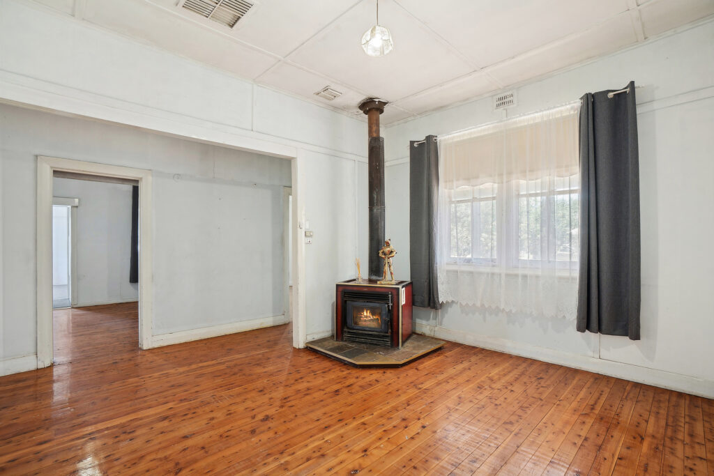 Sold - 3 Macquarie Street - New Property in Leeton - Real Estate by Julie Valenzisi