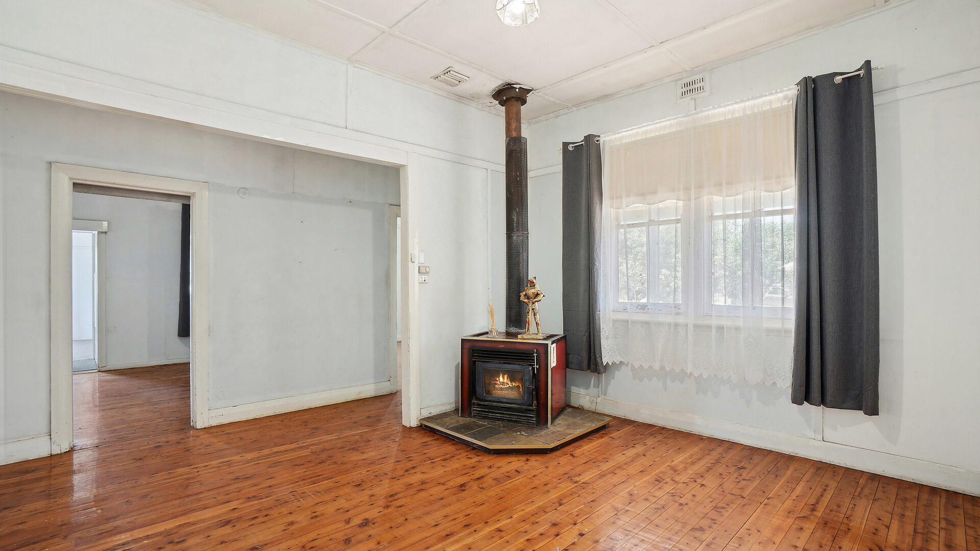 Sold - 3 Macquarie Street - New Property in Leeton - Real Estate by Julie Valenzisi
