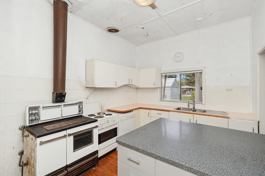Sold - 3 Macquarie Street - New Property in Leeton - Real Estate by Julie Valenzisi