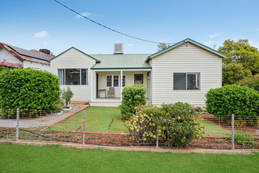 Sold - 25 Bygoo Street - New Property in Ardlethan - Real Estate by Sophie Litchfield